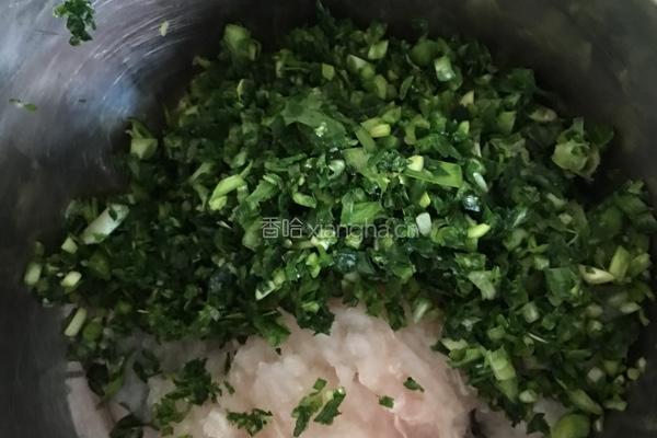 韭菜龙利鱼饺子的做法图解3