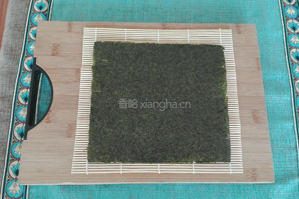 肉松香蕉黄瓜寿司的做法图解7