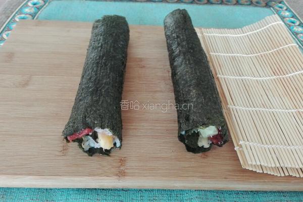 肉松香蕉黄瓜寿司的做法图解11