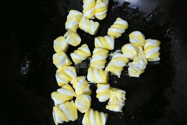 柠檬味水果麦片牛轧糖的做法图解5