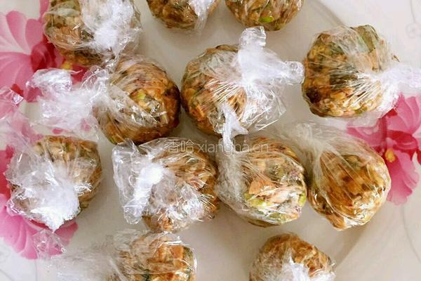 燕麦坚果能量球的做法图解5