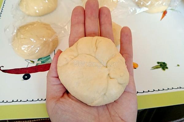 花式豆沙面包的做法图解5