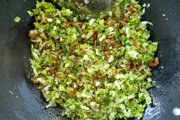 碎菜脆哨馅饼的做法图解4