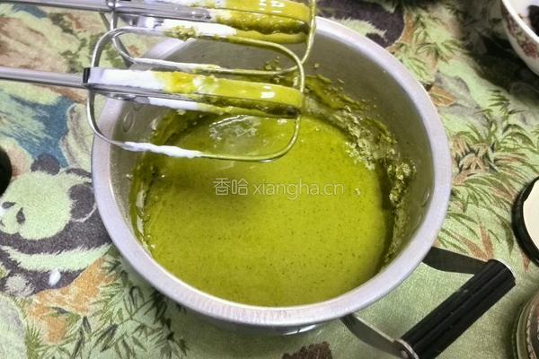 抹茶戚风蛋糕的做法图解9