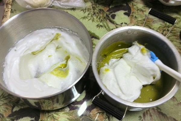 抹茶戚风蛋糕的做法图解11