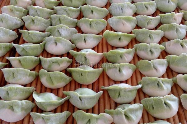 彩色饺子的做法图解3