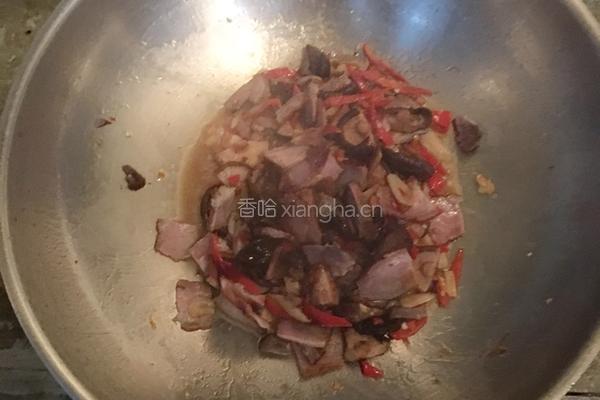 干菇炒腊肉的做法图解5