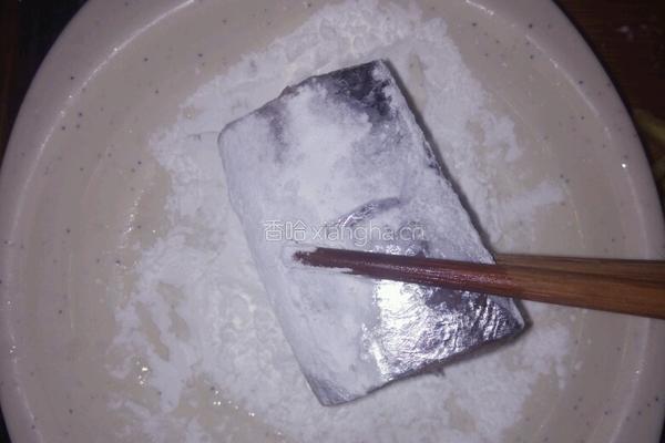 家常炖带鱼的做法图解4