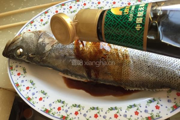 清蒸鲈鱼的做法图解7