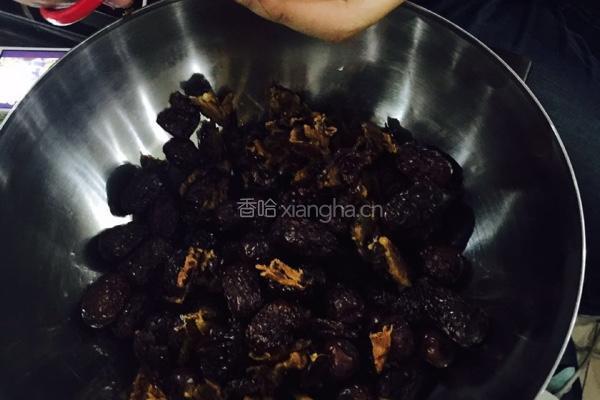 红枣姜膏的做法图解1