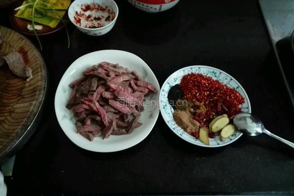 麻辣牛肉干的做法图解1
