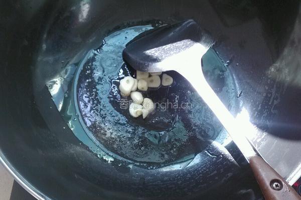 翠瓜炒木耳的做法图解5