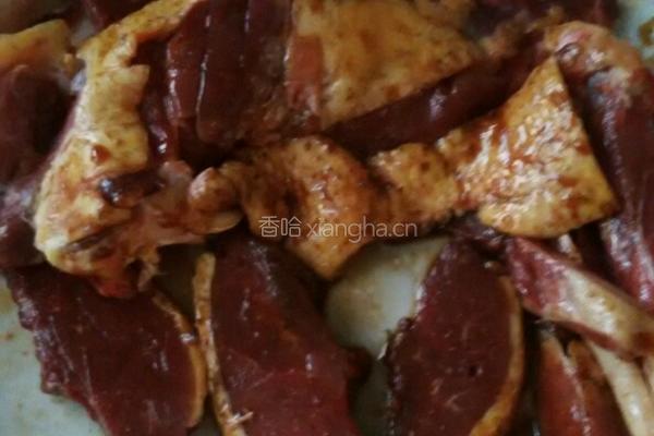 电饭锅烤鸭的做法图解1