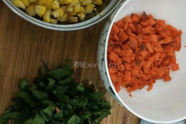 玉米胡萝卜饼的做法图解2