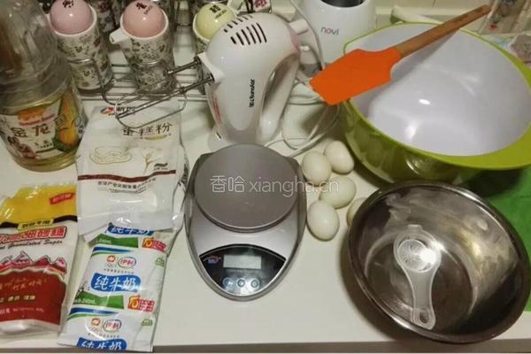 海绵蛋糕的做法图解1