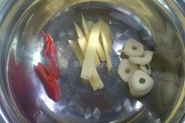 紫苏炒生粉肉的做法图解4