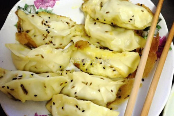 锅贴的做法图解3