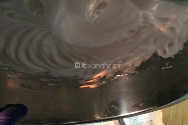 戚风蛋糕之新年蛋糕的做法图解3