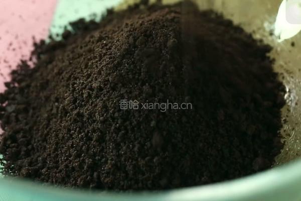 草莓芝士慕斯的做法图解1