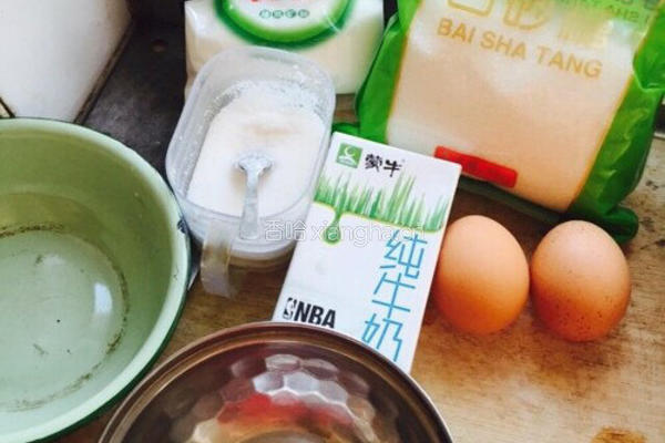 牛奶蜂蜜蛋糕饼【电饭锅版】的做法图解1