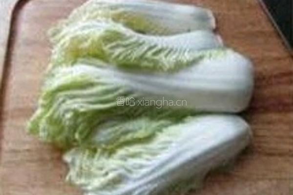 醋溜白菜的做法图解1