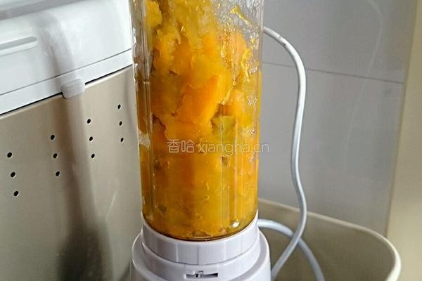 奶油南瓜浓汤的做法图解2