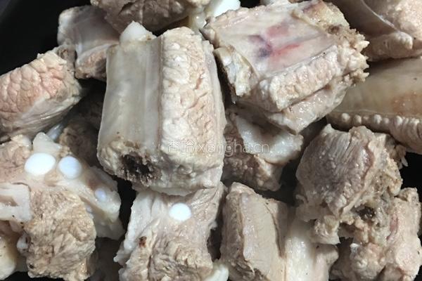 话梅烧排骨的做法图解3