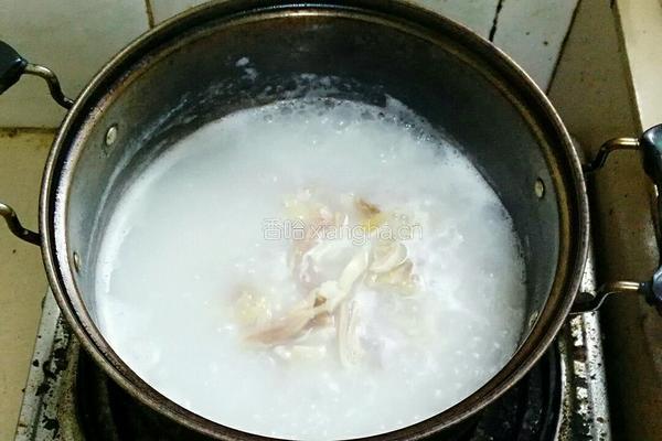 鸡腿粥的做法图解4
