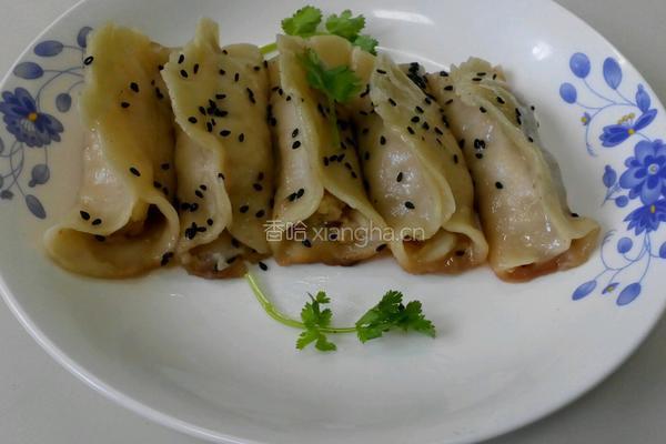 自制白菜猪肉锅贴的做法图解16