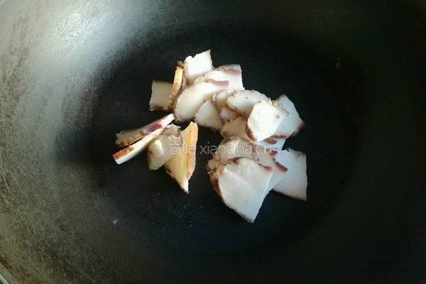 腊肉炒香干的做法图解2