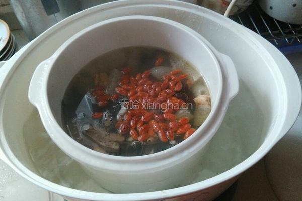 竹荪炖乌鸡的做法图解8