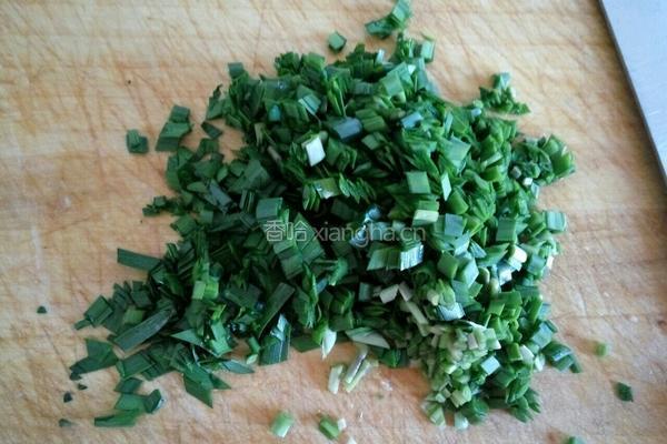 大白菜韭菜馅饼的做法图解3