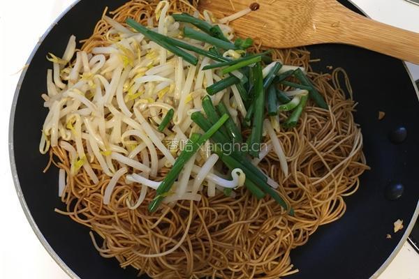 生抽素炒面的做法图解7