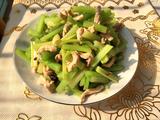 鸡丝芹菜的做法[图]