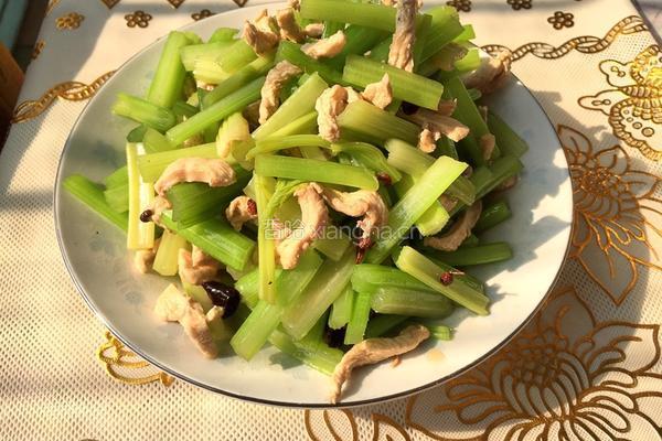 鸡丝芹菜的做法图解6