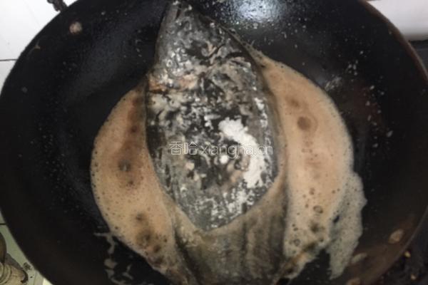 香煎偏口鱼的做法图解4