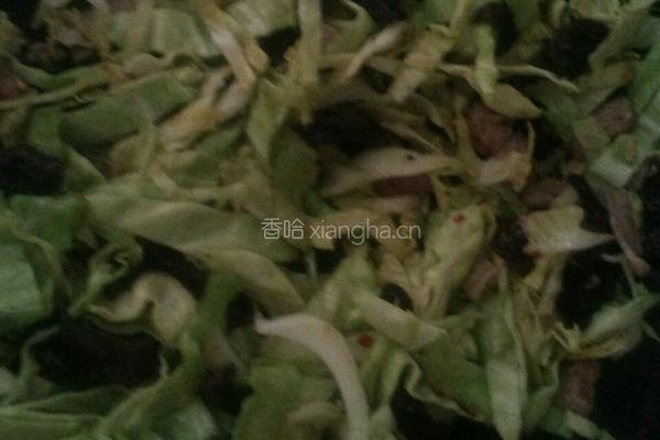 卷心菜木耳炒肉片的做法图解4