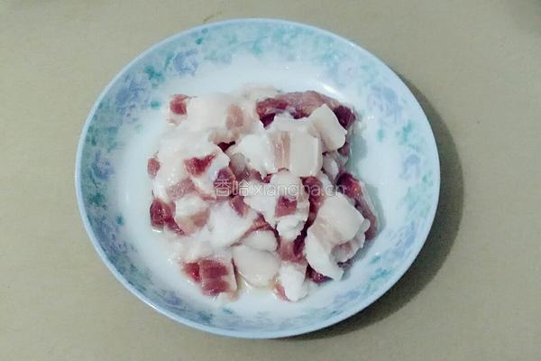 咸鱼蒸五花肉的做法图解2