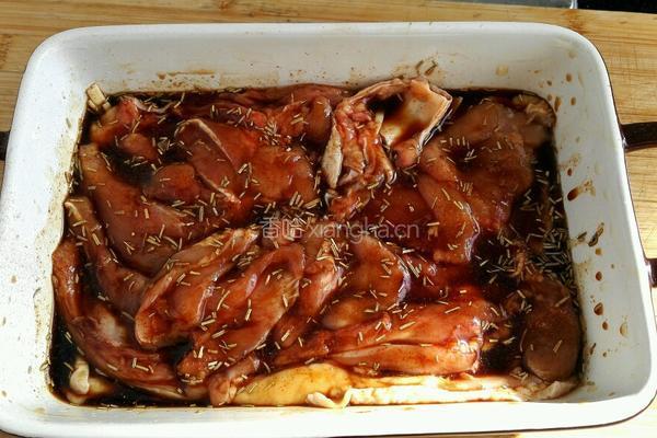 迷迭香鸡腿卷的做法图解5