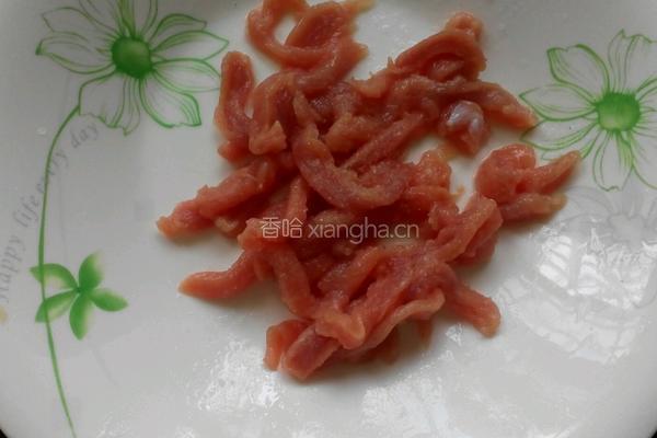 家常版鱼香肉丝的做法图解1