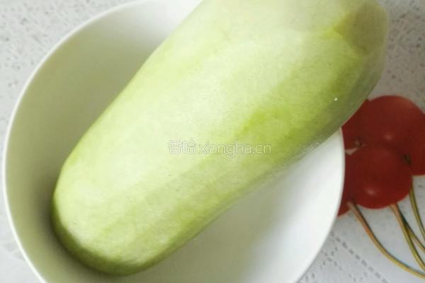 醋炒红辣椒萝卜丝的做法图解1