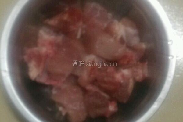 海带龙骨汤的做法图解2
