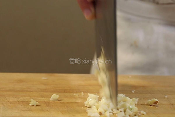 虎皮尖椒的做法图解1