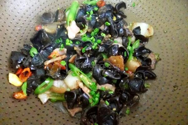 木耳炒肉的做法图解9