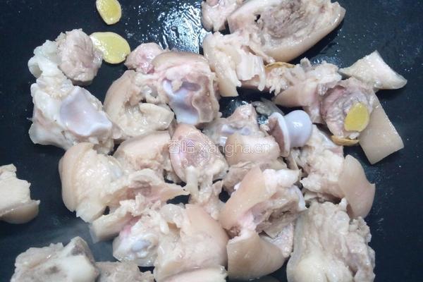 白米醋酸辣猪手的做法图解5