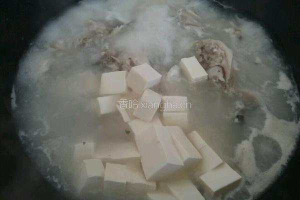 鱼头豆腐汤的做法图解3