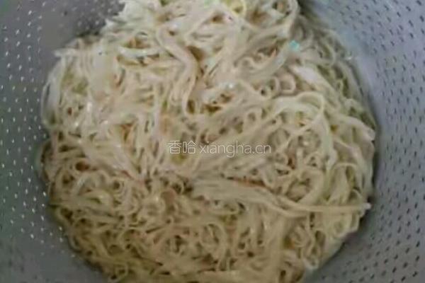 重口味酱拌面的做法图解3