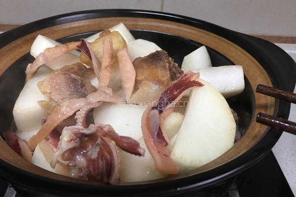 鱿鱼干煲五花肉的做法图解9