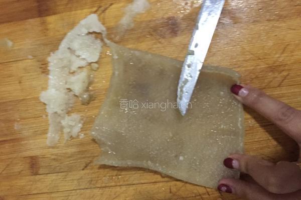 自制养颜肉皮冻的做法图解3