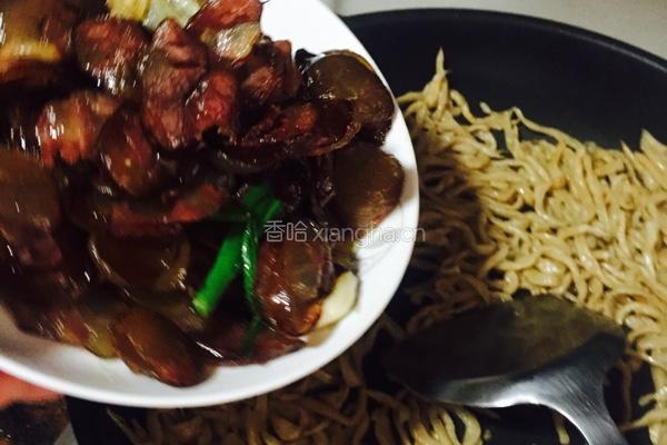 熏腊肠炒萝卜干的做法图解6